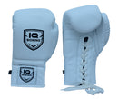 Boxhandschuhe aus Echtleder mit "multi layer padding" und Schnürung IQ Boxing